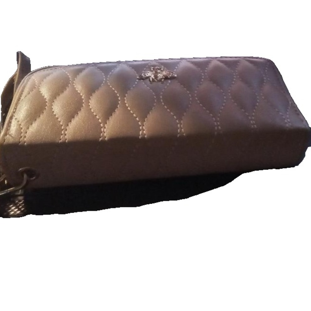 UNDER ONE SKYquilteld embossed faux leather 2 zipper‎ sections wristlet wallet
